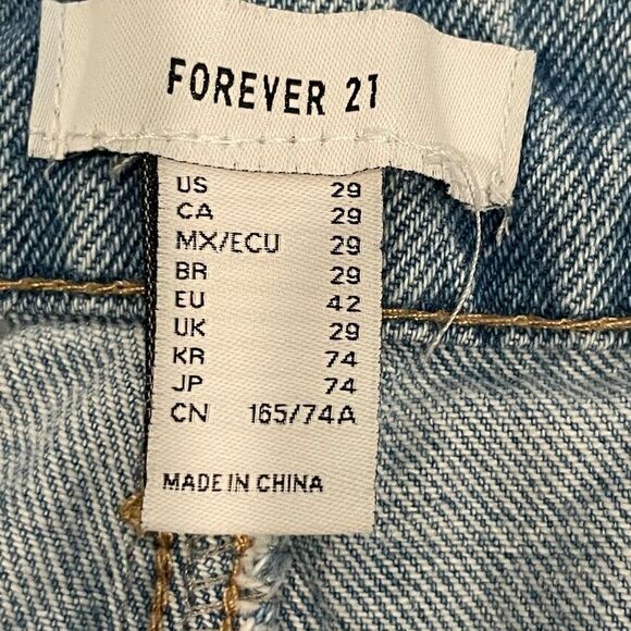 Forever 21 Light Blue Wash Distressed Cotton Denim Shorts Size 29 - Picture 5 of 5